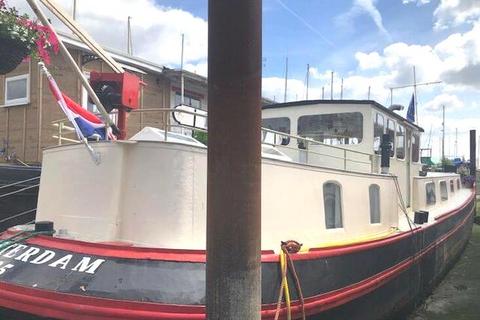 1 bedroom houseboat for sale, Vicarage Lane, Hoo ME3