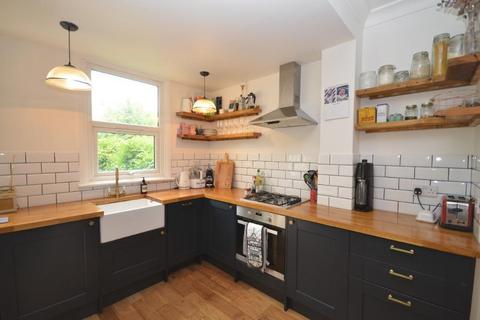 2 bedroom maisonette to rent, St Louis Road, West Norwood, London, SE27