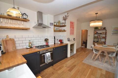 2 bedroom maisonette to rent, St Louis Road, West Norwood, London, SE27