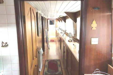 2 bedroom houseboat for sale, Vicarage Lane , Hoo,Rochester ME3