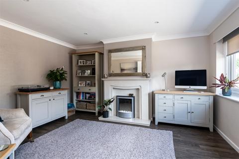 21 Asquith Road, Gillingham, ME8 0JD