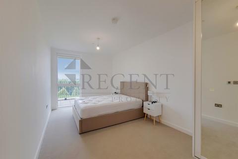 3 bedroom apartment to rent, Criterium House, Olympic Park Av, E20