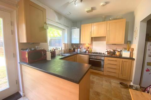 2 Alwyn Walk, Northampton, NN3 5GW