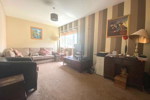 2 Alwyn Walk, Northampton, NN3 5GW