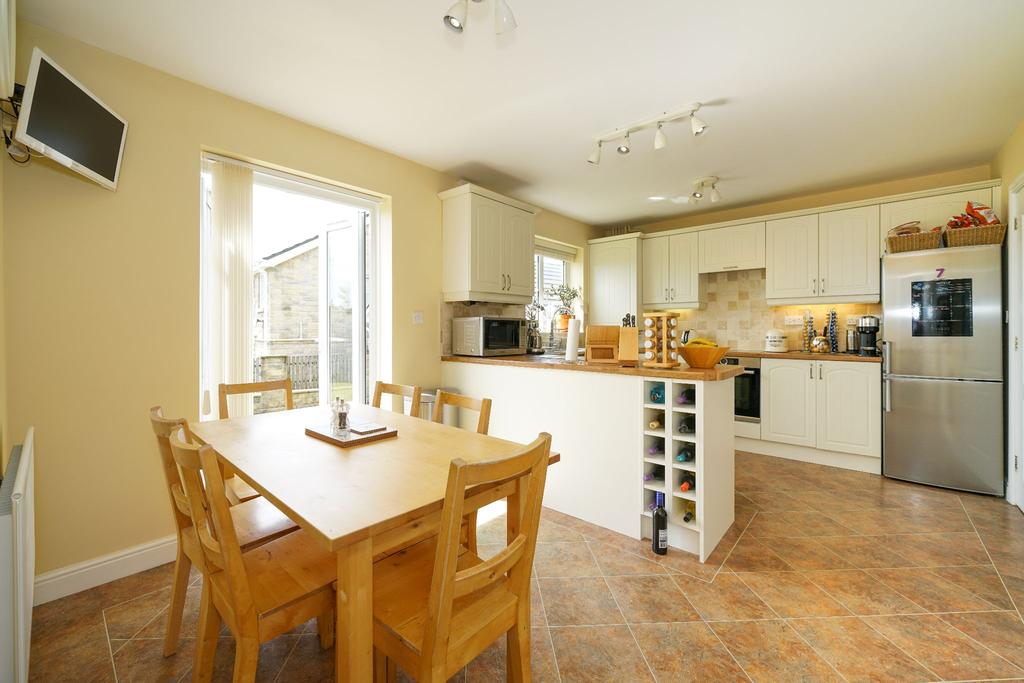 Pinnacle Drive, Egerton, Bolton, BL7 4 bed detached house £375,000