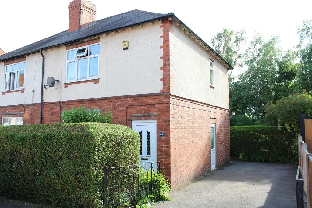 Downing Street, South Normanton, Derbyshire. DE55 2HE 3 bed semi