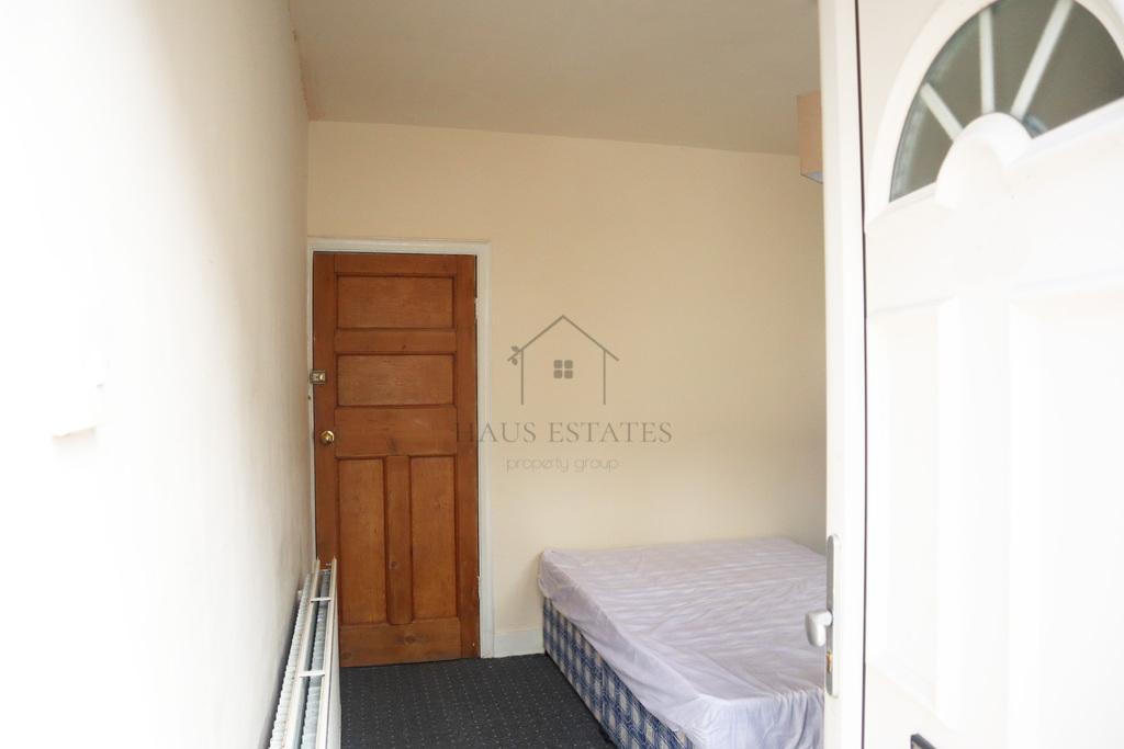 Bruce Street, Leicester, Leicestershire 2 bed terraced house £825 pcm