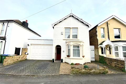 19 Pickford Road, Bexleyheath, DA7 4AT