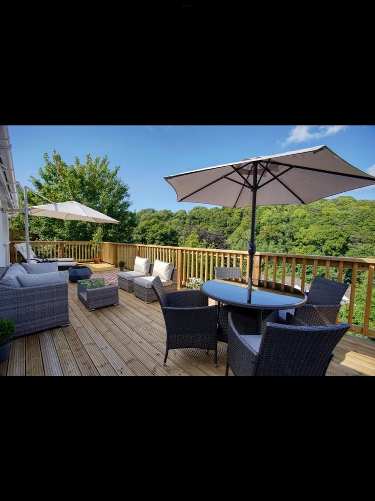 Stella Road, Paignton, Devon, TQ3 5 bed semidetached house £450,000