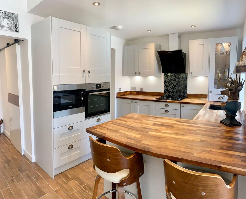 Kitchen/dining/family room