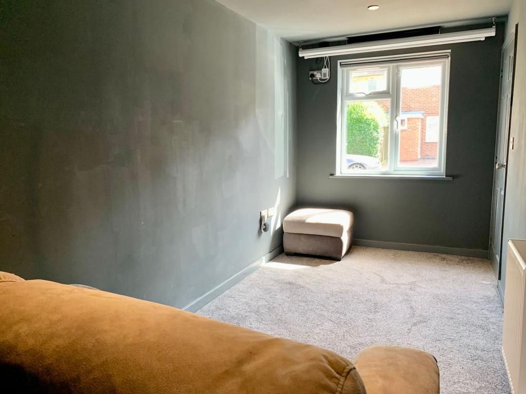 Reception room/cinema room