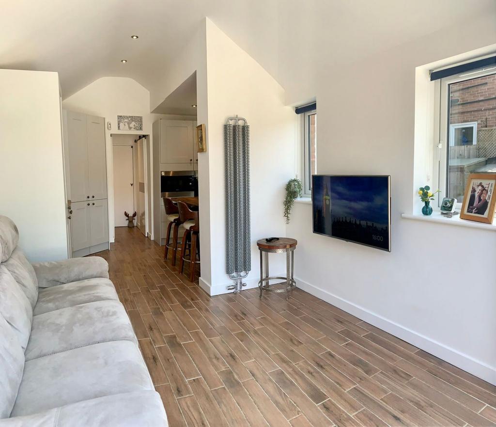 Kitchen/dining/family room