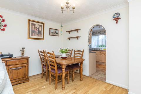 26 Parkfield, Letchworth Garden City, SG6 2QF
