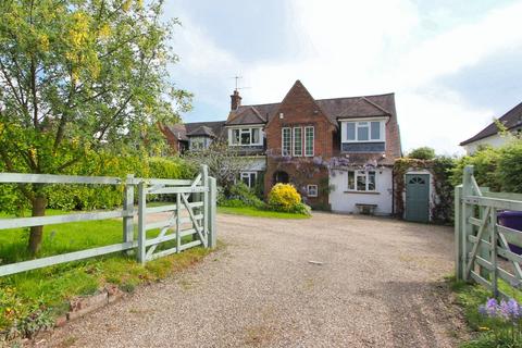 4 bedroom detached house for sale, Stevenage Road, Knebworth, Hertfordshire, SG3