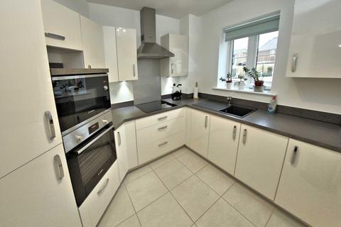 2 bedroom apartment for sale, Lowe House, Knebworth, Hertfordshire, SG3