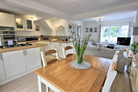 3 bedroom terraced house for sale, Meadway, Knebworth, Hertfordshire, SG3