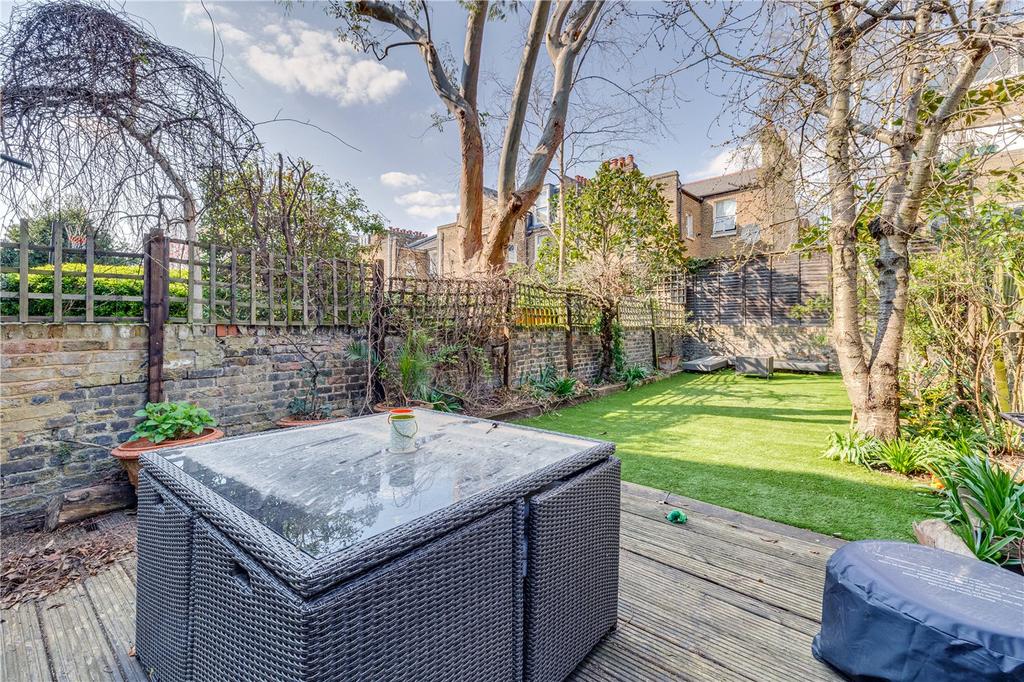 Fernhurst Road, London, SW6 4 bed terraced house £2,000,000