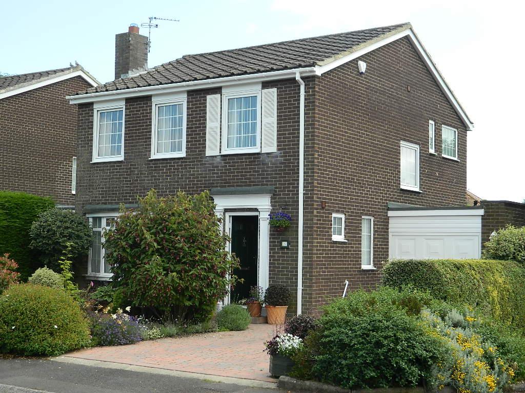 Towers Close, Bedlington NE22 5ER 3 bed detached house £249,950