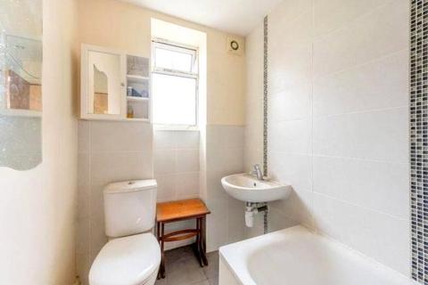 2 bedroom apartment for sale, Boundary Close, Kingston upon Thames, KT1