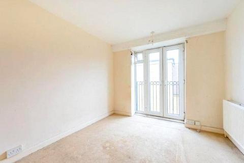 2 bedroom apartment for sale, Boundary Close, Kingston upon Thames, KT1