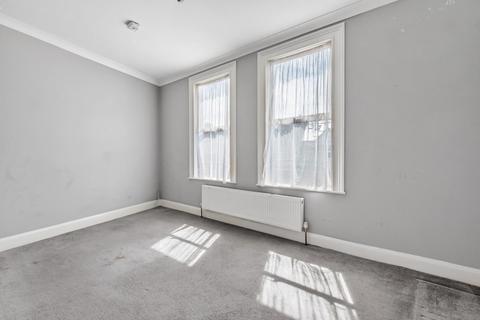 69a Vant Road, Tooting, London, SW17 8TG