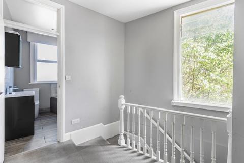 69a Vant Road, Tooting, London, SW17 8TG