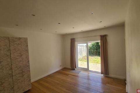 1 bedroom flat to rent, Budoch Drive, Seven Kings, IG3