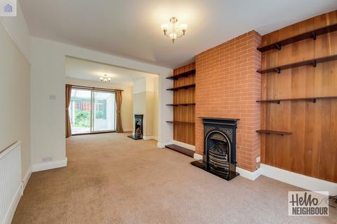 4 bedroom semi-detached house to rent - New Road, London, SE2