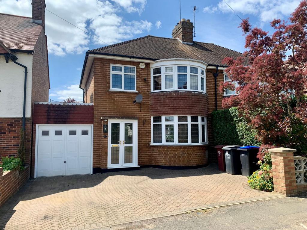 Greenhills Road, Kingsthorpe, Northampton NN2 8EL 3 bed semidetached house £325,000