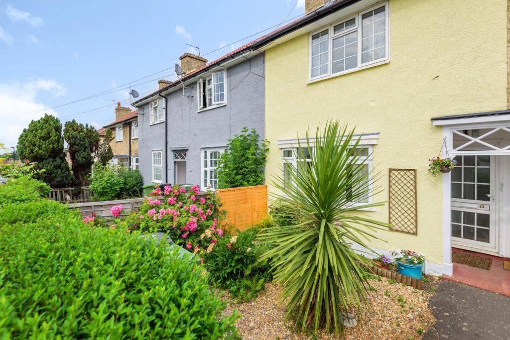 Galahad Road, Bromley 2 bed terraced house £400,000