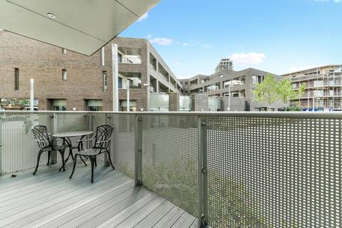 2 bedroom flat to rent, Stockwell Park Walk, Brixton, London, SW9