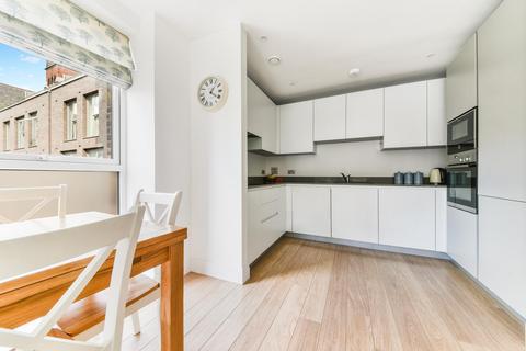 2 bedroom flat to rent, Stockwell Park Walk, Brixton, London, SW9
