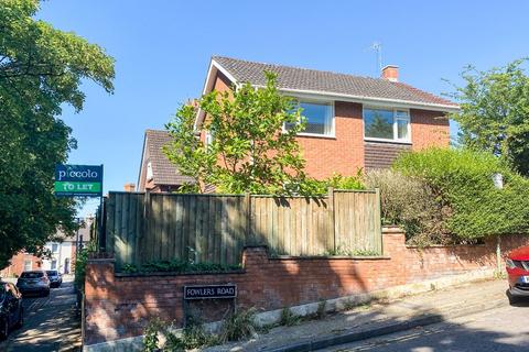 4 bedroom detached house to rent, Salisbury SP1