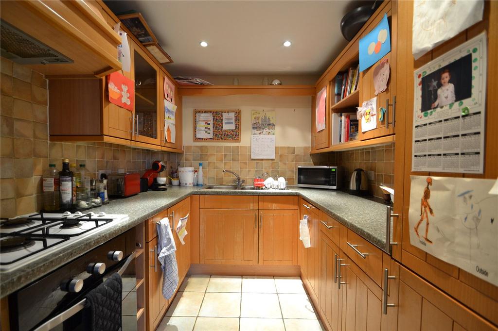 Weymouth House, Hill House Mews, Bromley, BR2 3 bed apartment £1,725