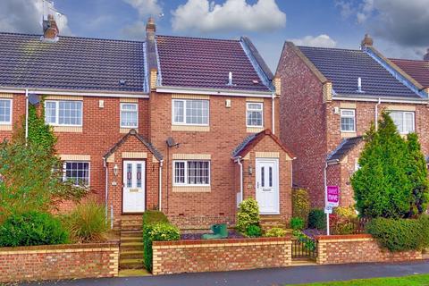 3 bedroom terraced house to rent, Kilnwick Road, Pocklington