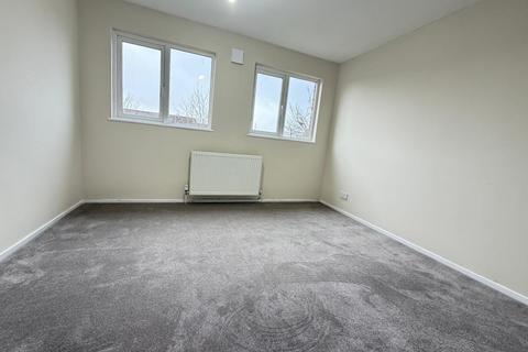 3 bedroom terraced house to rent, Mossgate, Leicester, LE3