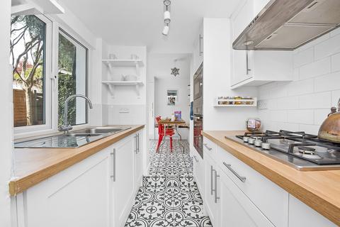 69 Robson Road, London, SE27 9LB