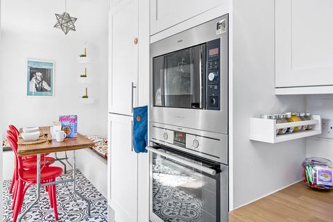 69 Robson Road, London, SE27 9LB