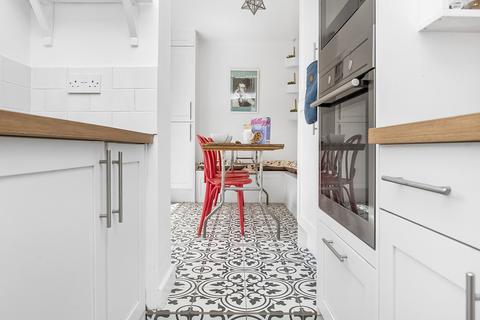 69 Robson Road, London, SE27 9LB