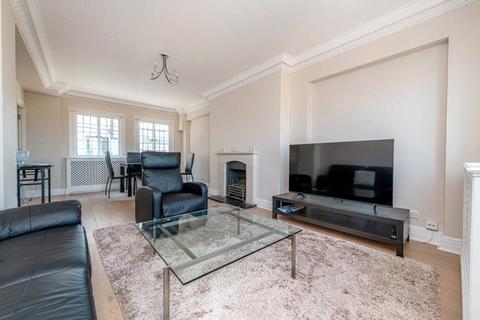 3 bedroom apartment for sale, Chiltern Court, Baker Street