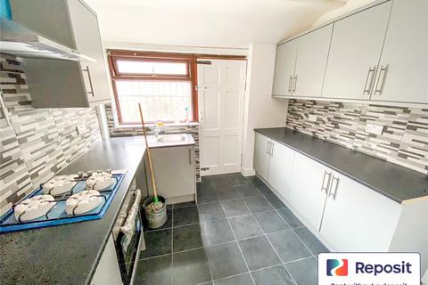 2 bedroom terraced house to rent, Grandale Street, Manchester, Greater Manchester, M14