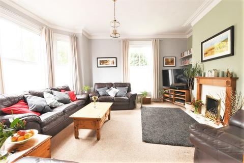 1 Lyons Fold, Sale, M33 6JF