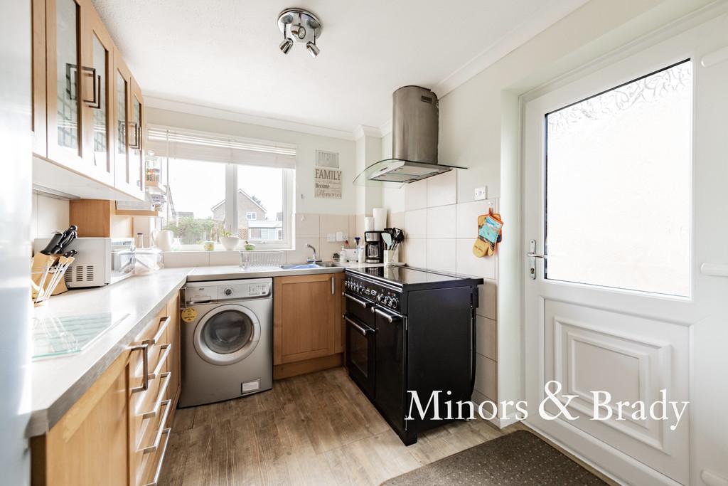 Nunnery Drive, Thetford 3 bed detached house £290,000