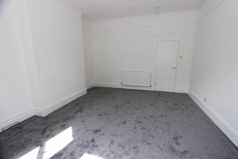 2 bedroom apartment for sale - Rhiw Bank Avenue, Colwyn Bay