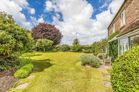4 bedroom end of terrace house for sale - Charlton, near Goodwood, Chichester