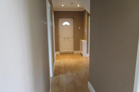 2 bedroom flat to rent, Taunton Avenue, Whitleigh, Plymouth, Devon, PL5 4HR