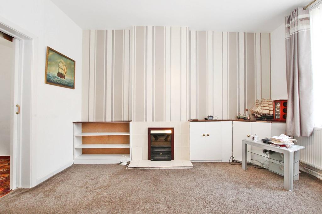 Doulton Street, St Helens, WA10 2 bed terraced house £90,000