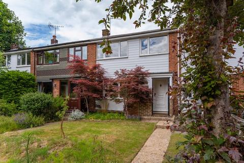 26 Fleetwood Close, Chalfont St Giles, HP8 4DR