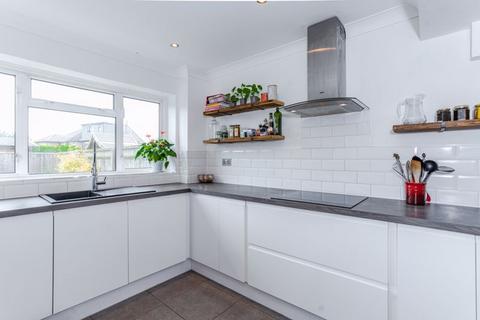 26 Fleetwood Close, Chalfont St Giles, HP8 4DR