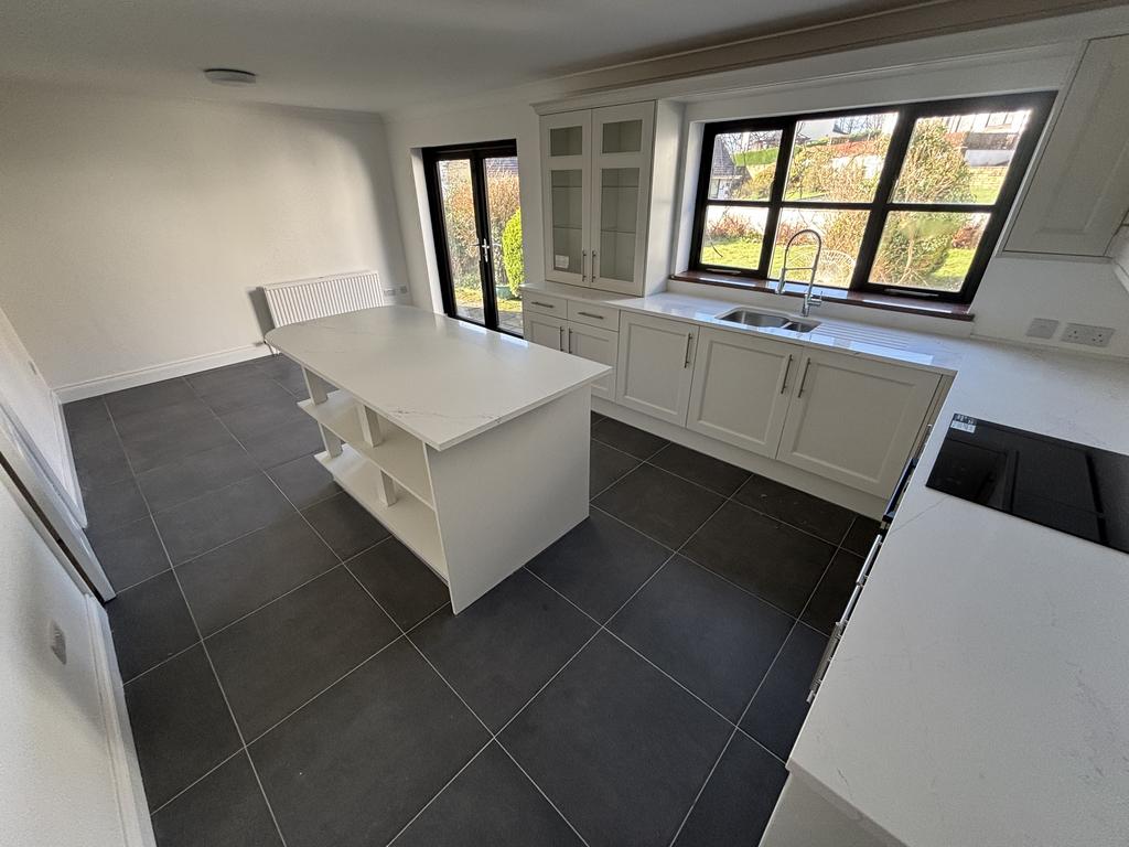 Kitchen/diner (third image)